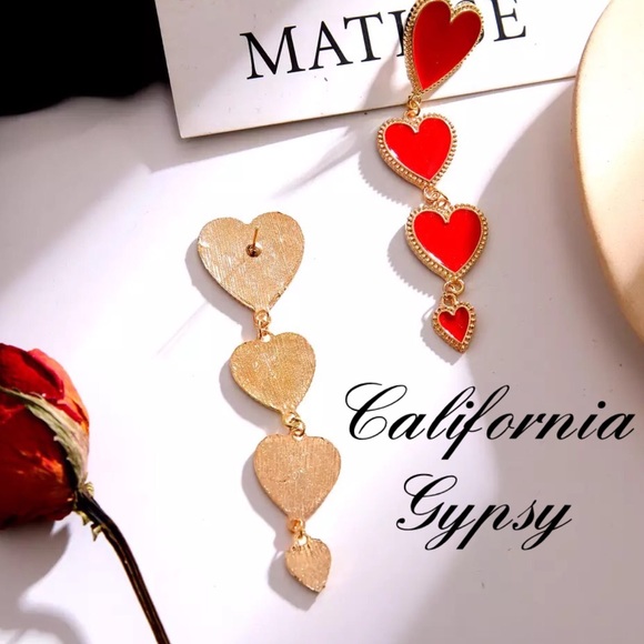 Heart Dangle Earrings❤️ - Picture 4 of 7